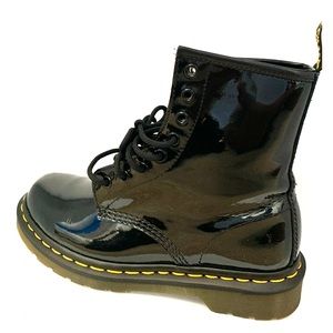Black boot Dr Martens